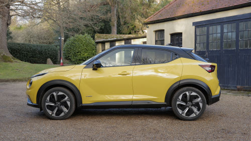 NISSAN JUKE HATCHBACK 1.0 DiG-T Acenta Premium 5dr DCT view 8